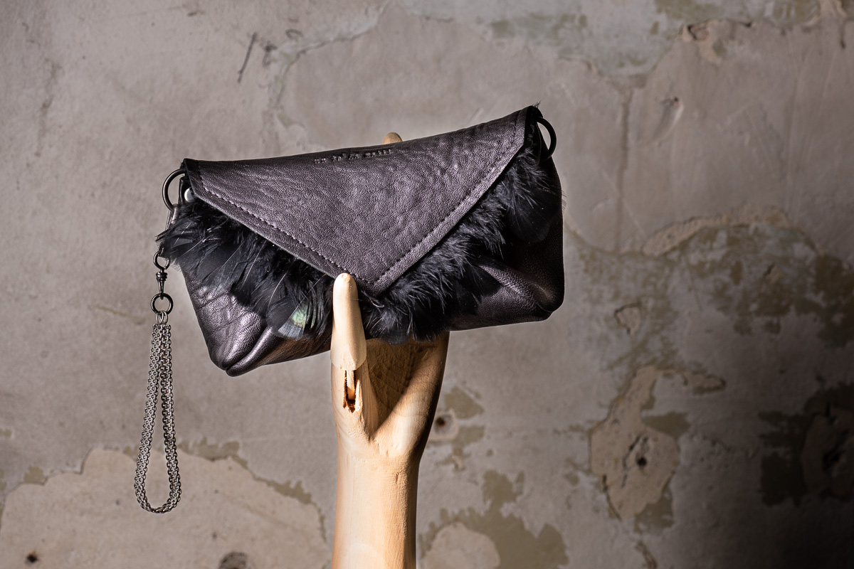 GHIRO POCHETTE FEATHERS